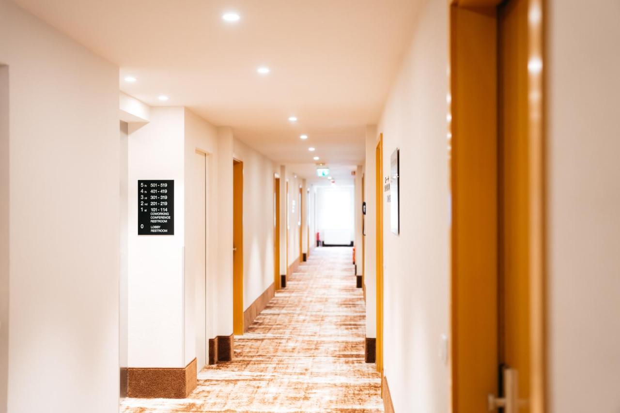 City Park Hotel Frankfurt  Bagian luar foto