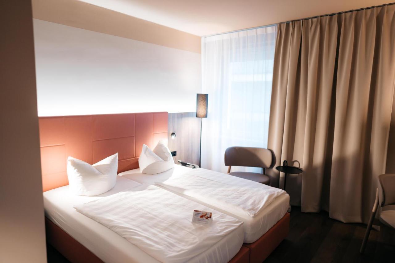City Park Hotel Frankfurt  Bagian luar foto